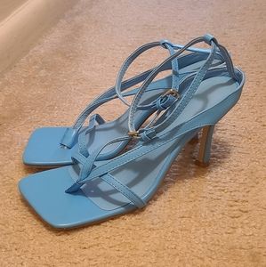 Blue sandle heels
